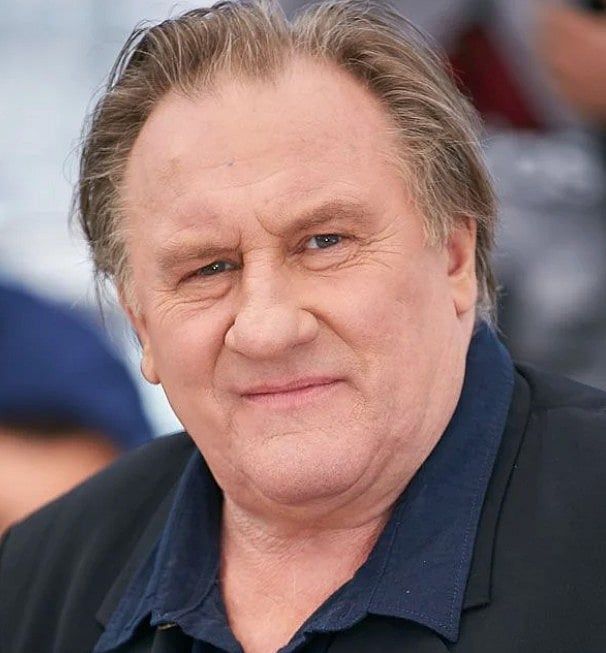 Fransız Aktör Depardieu Cinsel Saldırı Suçlamasıyla Yargılanıyor