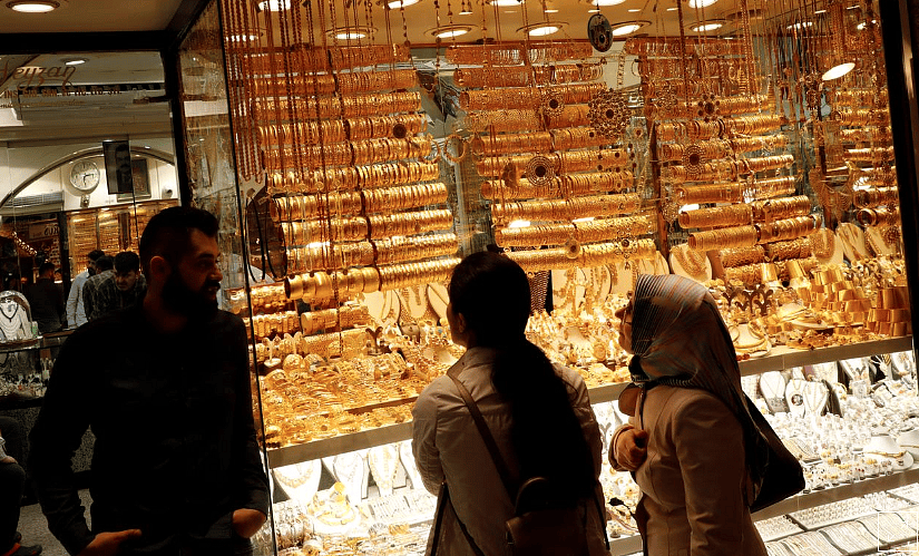 Dubai: Abd'nin İran Nükleer Tesislerine Saldırmasına Rağmen Altın Fiyatları Düştü