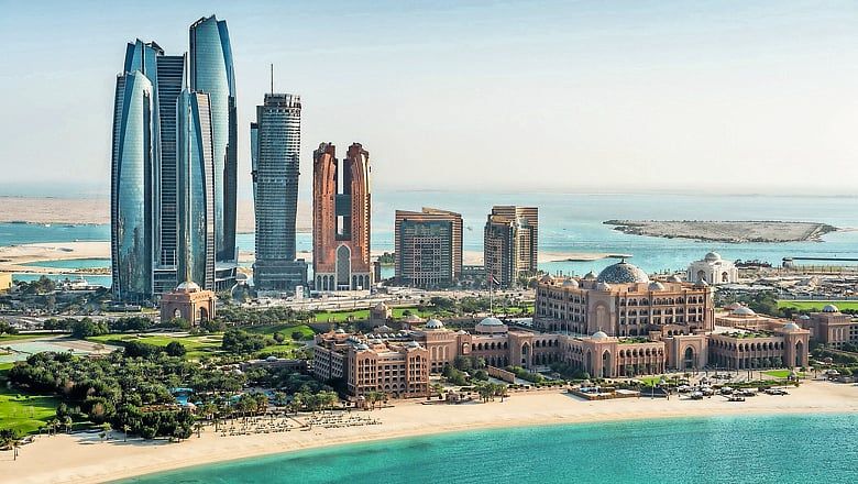 Abu Dabi, H1 2025'te Gayrimenkul İşlemlerinde Dh51.7B'Yİ Kaydetti 