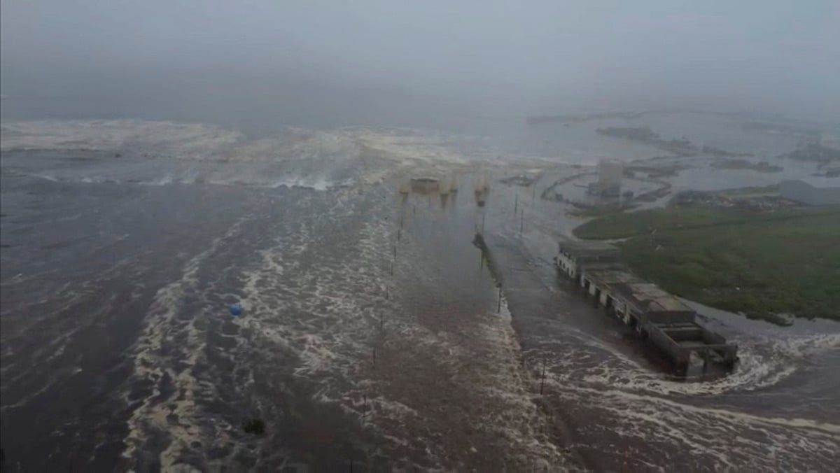 Hawaii'de Tsunami Uyarısı Azaltıldı, Filipinler'de Kaldırıldı