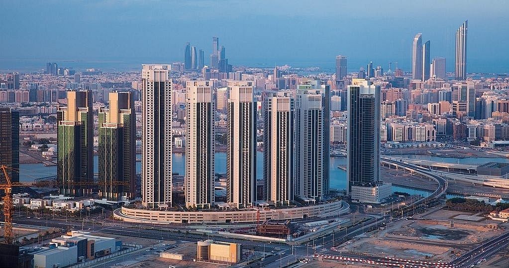 Abu Dabi'nin Hazır Mülkü Plan Dışı Pazardan Daha İyi Performans Göstermeye Devam Ediyor