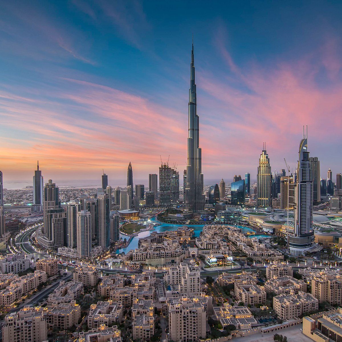 BAE: Dubai ve Abu Dabi'de Talep Arttıkça Lüks Ofis Satışları Arttı