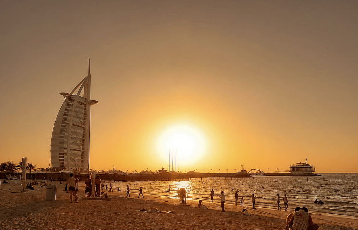BAE'de Yarın Hava Durumu: Parçalı Bulutlu Gökyüzü; Dubai'de 41 ° C'nin Üzerinde