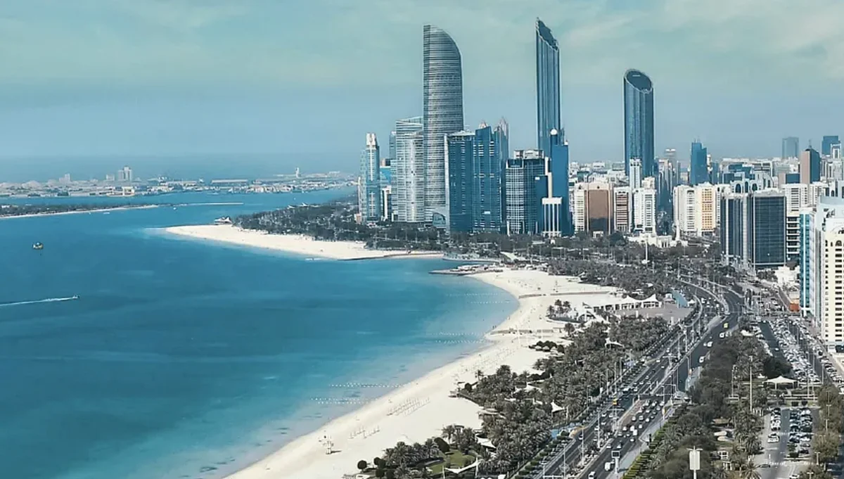 Abu Dabi, Gelecekteki Sahil Mülkleri için Yeni Yönergeler Başlattı