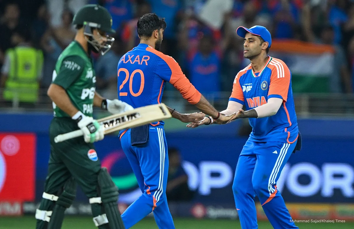 Asya Kupası Finali: Kuldeep Pakistan'ın Vuruş Sırasını Salladı ve Faheem'i Pavyona Geri Gönderdi