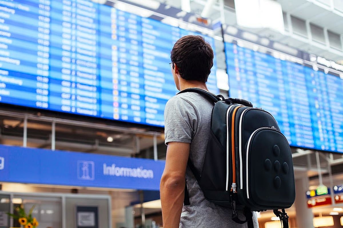Dubai-Mumbai Yolcusu, Sadece Burger, Patates Kızartması ile 14 Saatlik Gecikmeden Sonra 2.300 Dh'ye Ulaşıyor