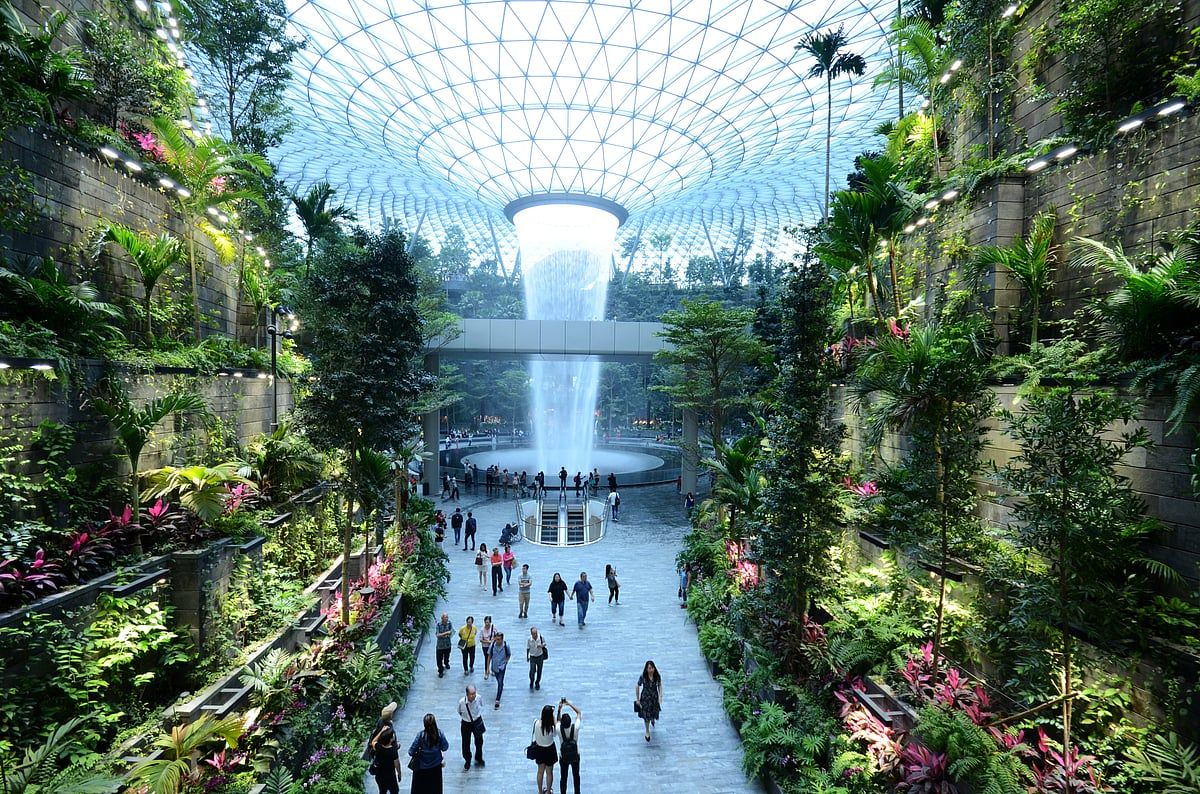 Heathrow'dan Dubai'ye: Havaalanları Nasıl 'Deneyim Merkezleri' Haline Geliyor?