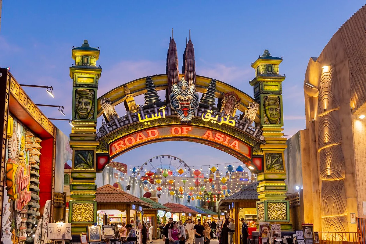Global Village: 30. Sezon Lansmanını Aydınlatacak 600 Drone, Paraşütçü, Havai Fişek