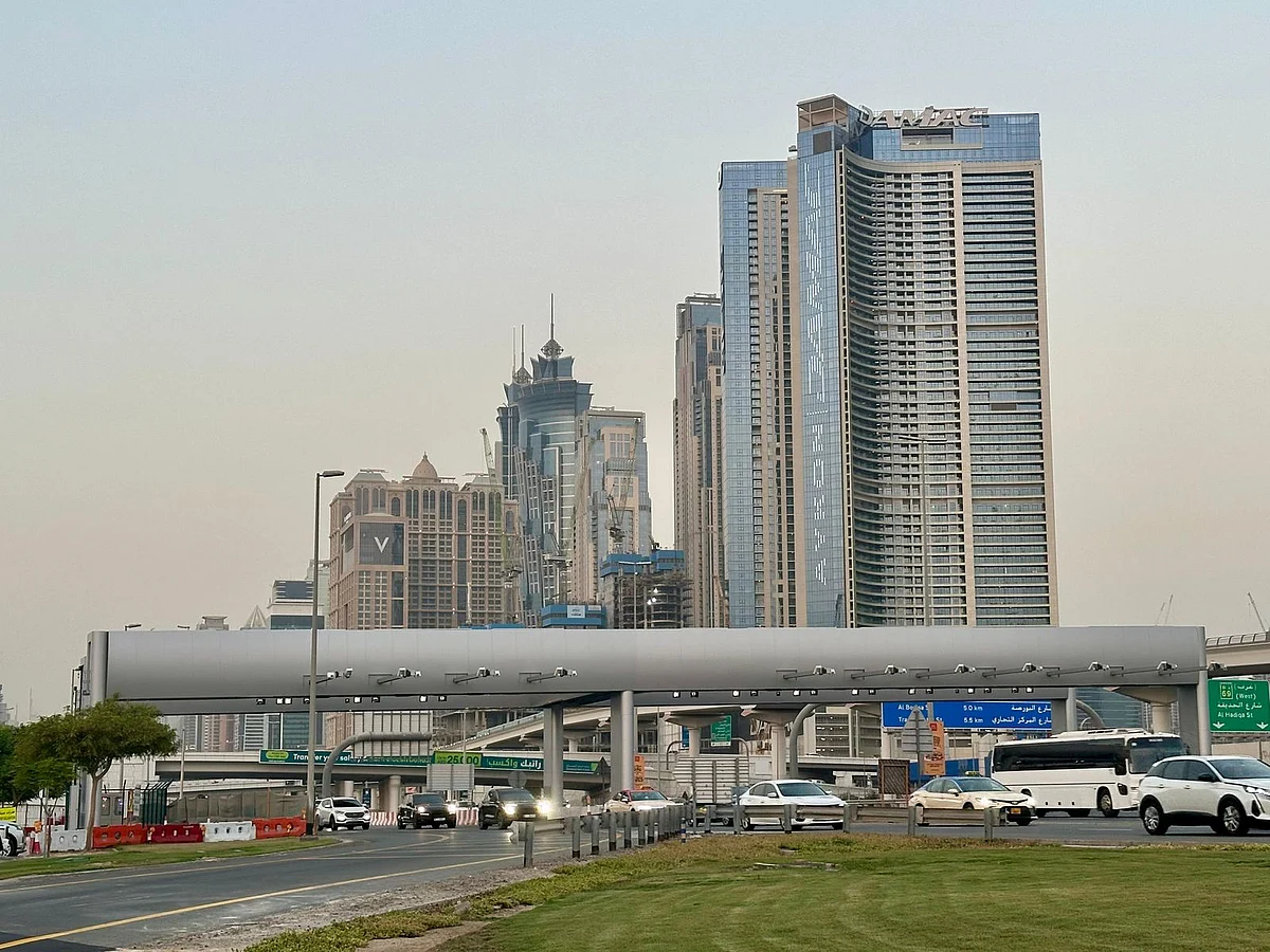 Dubai T100 Yarış Gününde Salik Sabahı Yoğun Saat Ücretlerinde Dh2 Artışı
