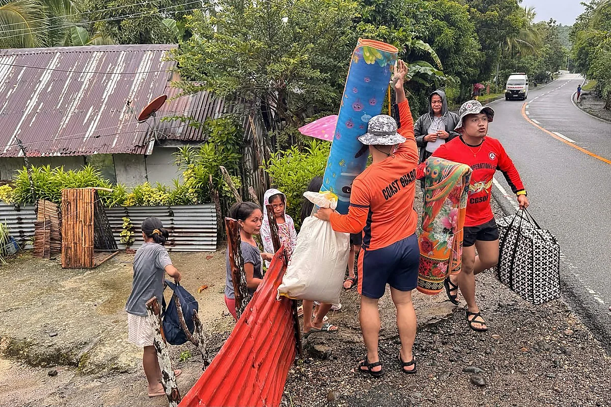 Filipinler'de Kalmaegi Tayfunu Ölü Sayısı 26'ya Yükseldi