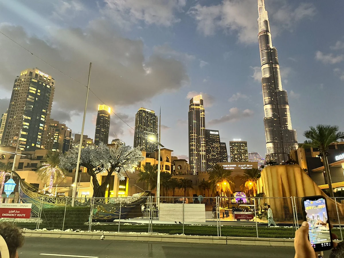 BAE yılbaşı gecesi: Burj Khalifa yanar; 6 Saatten Az 2026 Gitmek İçin
