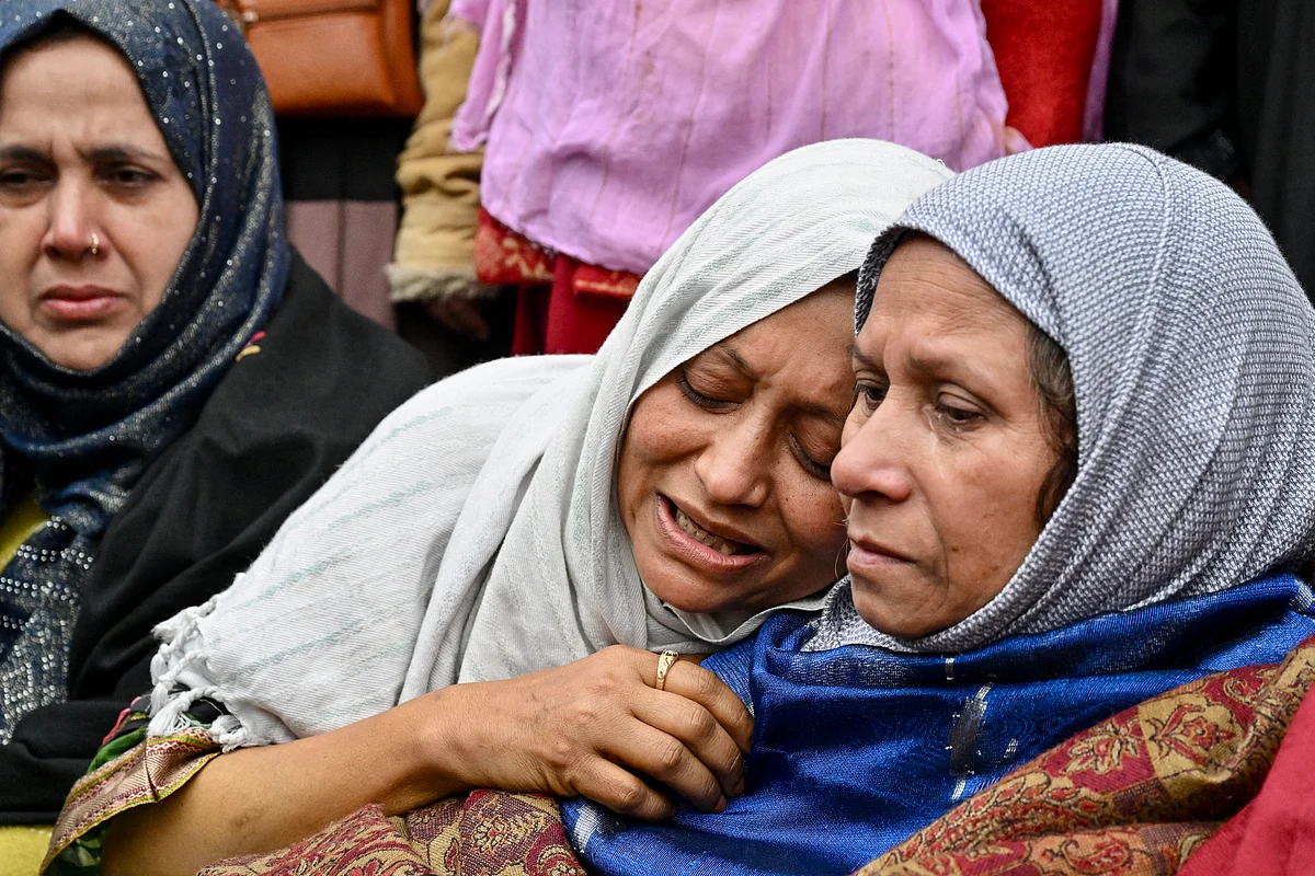Bangladeş Eski Başbakan Haleda Ziya için Devlet Cenazesi Verecek; 3 Günlük Yas Dönemi İlan Edildi