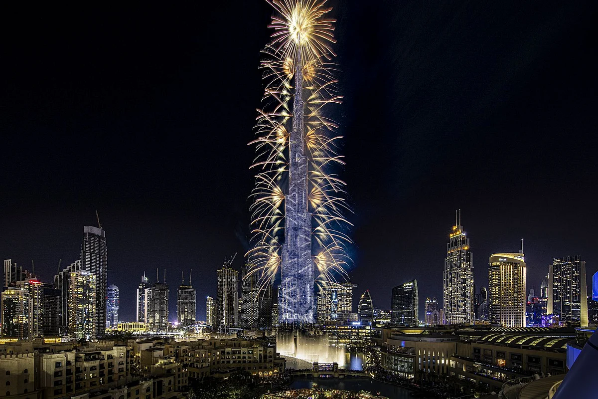 Dubai'de Yılbaşı Gecesi: Havai Fişek Manzaralı Oteller, Daireler 200.000 Dh'nin Üzerindedir