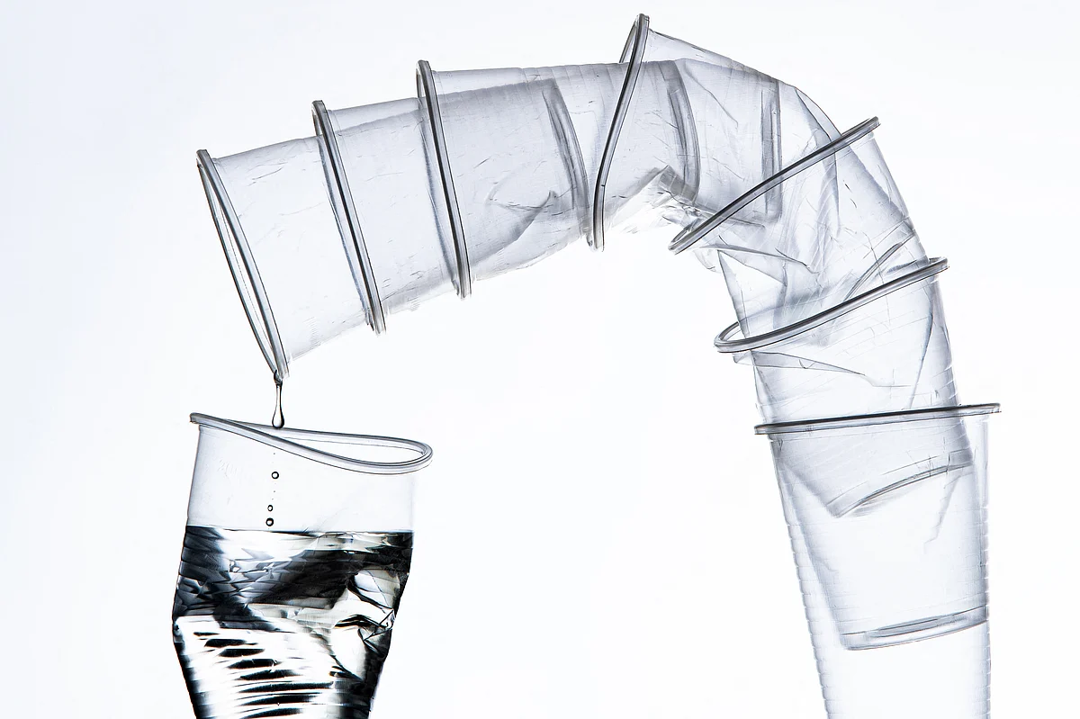 Fransa, Plastik Bardak Yasağını 2030'a Dört Yıl Geri İtti