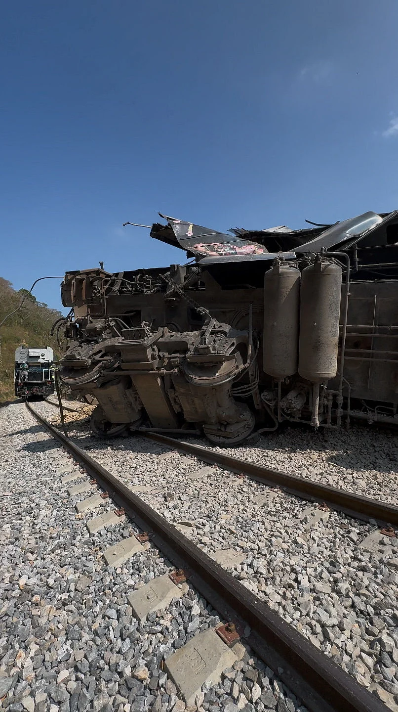 Meksika'da Tren Raydan Çıktıktan Sonra En Az 13 Kişi Öldü, 98 Kişi Yaralandı