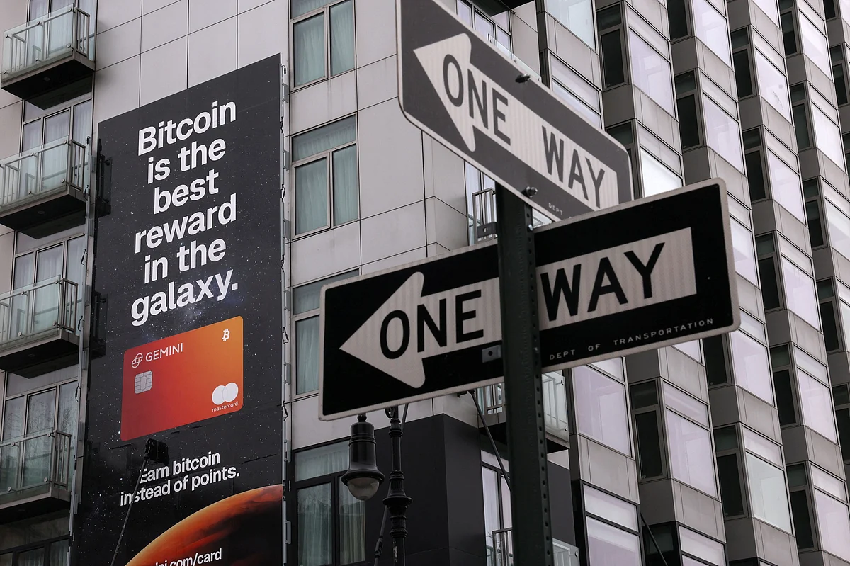 Strateji ve Bitcoin Satın Alan Firmalar Hisse Senedi Endekslerinden Daha Geniş Bir Dışlanma İle Karşı Karşıya