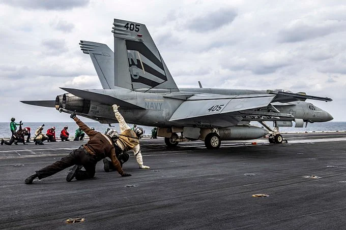 Arap Denizi'ndeki Uss Abraham Lincoln: Gemide Hangi Savaş Uçakları, Muhripler Var?