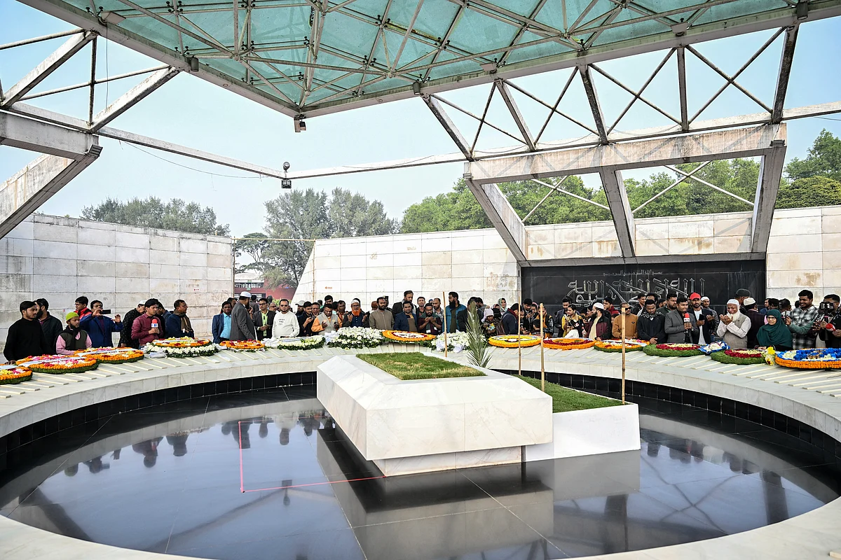 BAE Liderleri Başsağlığı Khaleda Zia Geçen Başkan Bangladeş İçin Teklif