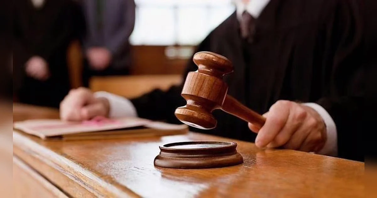 BAE, Yeni Kanun Hükmünde Kararnamede Çoğunluk Yaşını 18 Yaşına İndirdi
