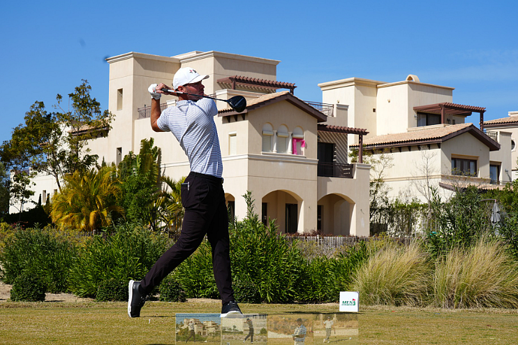 Davidson, Mena Tour'un Mısır Golf Serisinde Kurs Rekorunu Bağlarken Zirvede Dört Yönlü Beraberlik