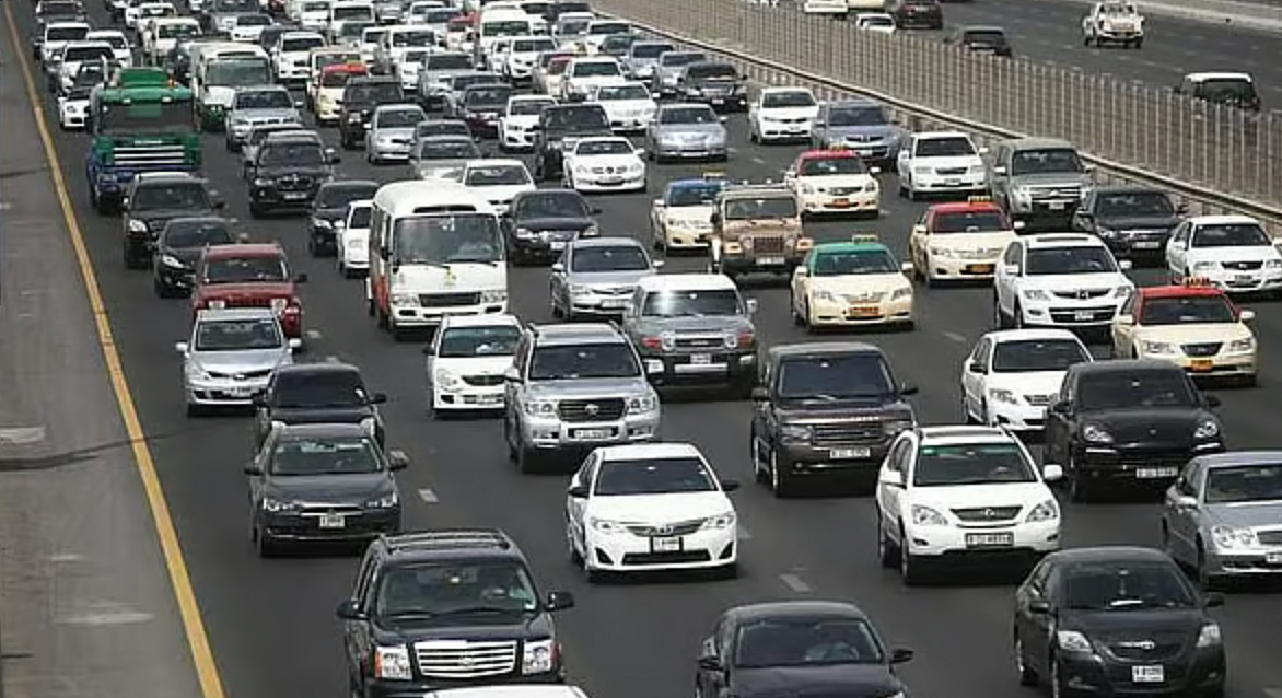 Dubai: Yaya Ölümleri 2025'in Son 4 Ayında Yarı Yarıya Azaldı