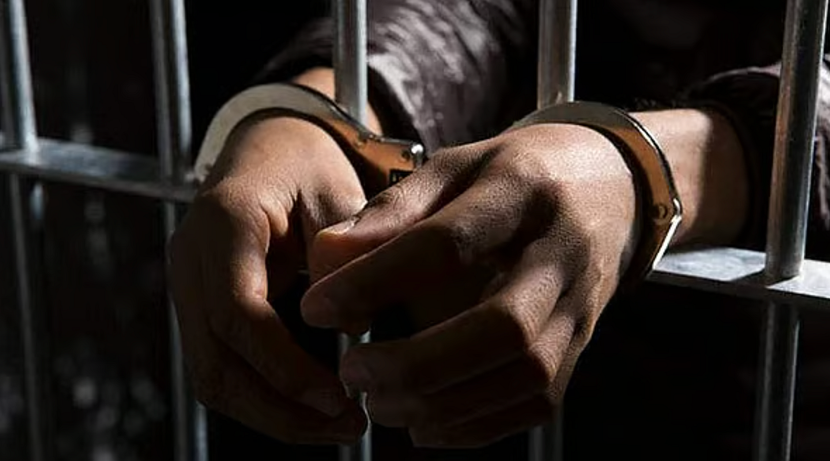 Dubai'de Kamyon Mazotu Hırsızlığı Davasından 2 Kişi Bir Ay Hapis Cezasına Çarptırıldı