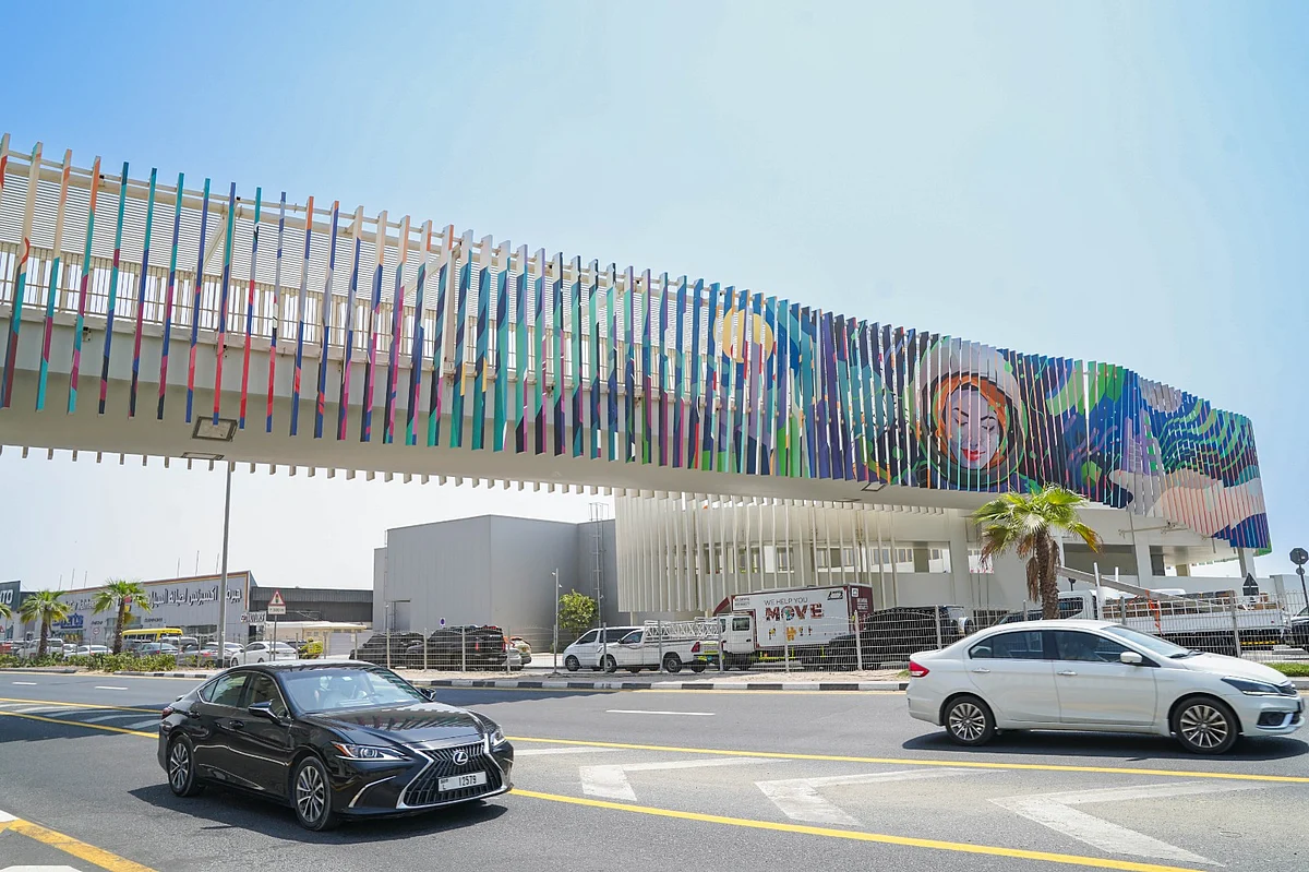 Dubai'nin Rta'sı, Al Quoz'da Duvar Resmi Boyalı Köprü, 4 Km'lik Bisiklet Parkurlarını Tanıttı