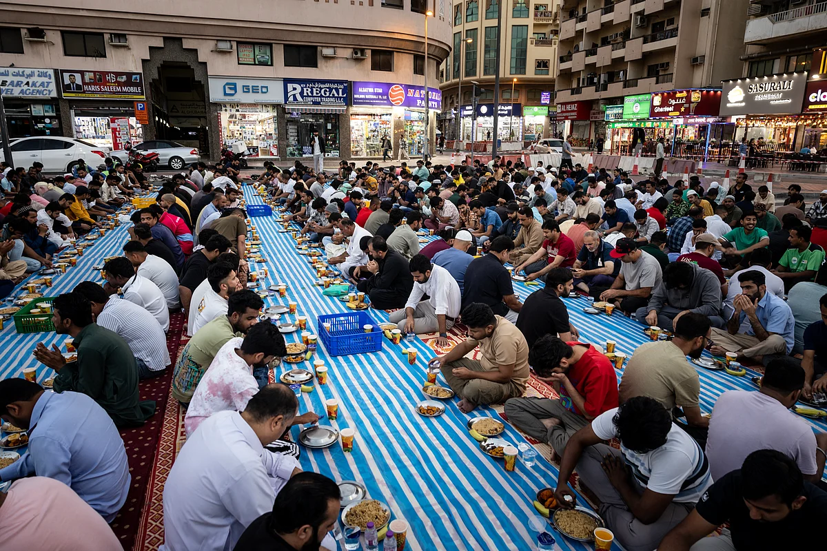 'Hataya Yer Yok': Dubai'de Yaşayan 2 Kişi Yaklaşık 1 Milyon İftar Yemeği Vermeyi Planlıyor