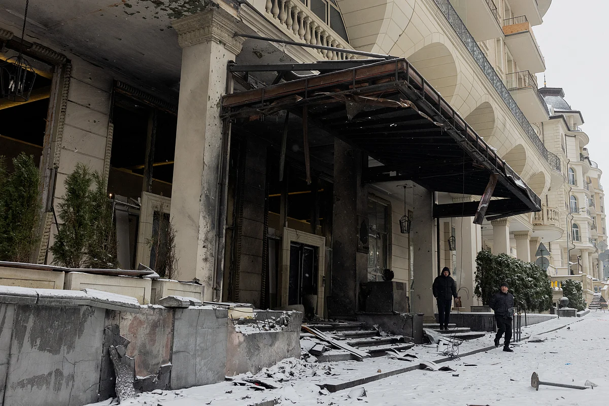 Katar, Kiev'deki Büyükelçiliğine Zarar Veren Bombardımanda Diplomat ve Personelin Yaralanmadığını Söyledi