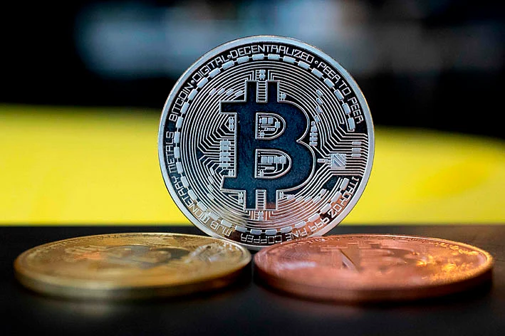 Jeopolitik Sarsıntı Kısa Sıkışmayı Tetiklediği için Bitcoin 91.000 Doların Üzerine Çıktı