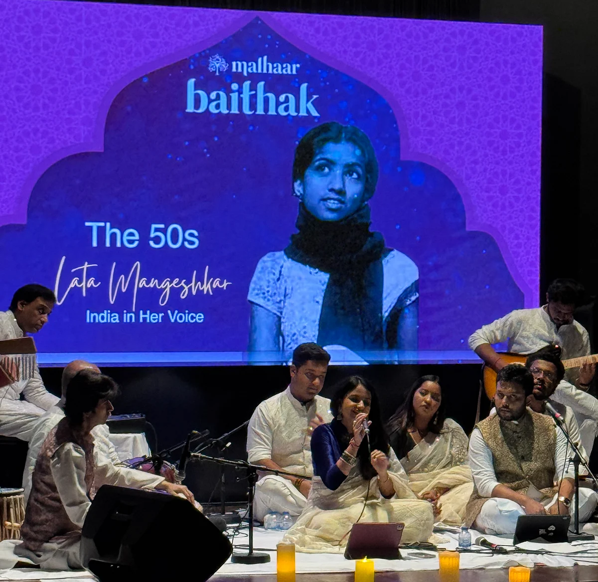 Lata Mangeshkar'a Saygı Duruşu: BAE Doğumlu Malhaar Baithak'ın Hint Efsanesine 90 Dakikalık Övgüsü
