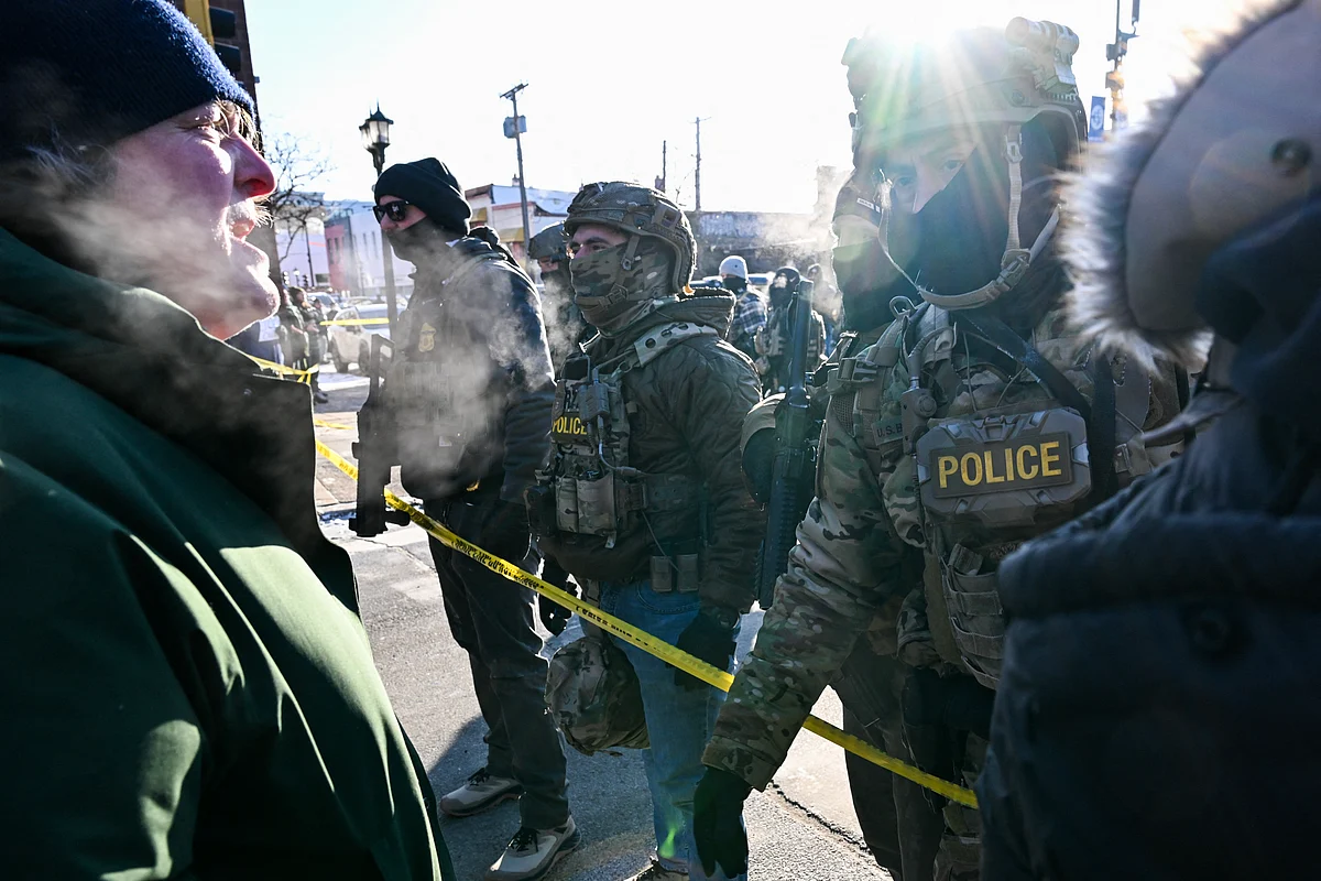 Minneapolis'te Federal Ajanlar Tarafından Vurulan Adam Öldü: ABD Medyası