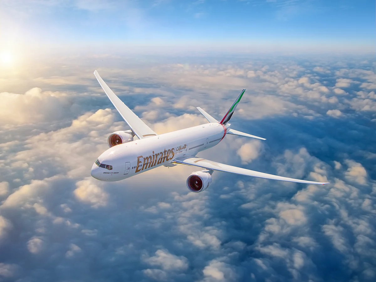 NYE üzerinde 'Teknik Arıza' Nedeniyle Dubai'ye Bağlı Emirates Uçağı Londra'ya Döndü