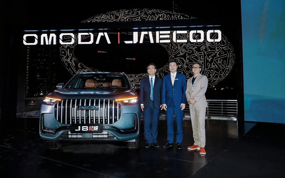 Omoda &amp; Jaecoo BAE, Dubai'deki 'Süper Hibrit Gece'de Amiral Gemisi Jaecoo J8 Shs'yi Piyasaya Sürdü