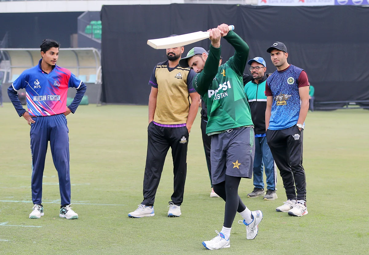 Pakistan, T20 Dünya Kupası'na Katılımının Belirsiz Olduğu Avustralya ile Karşı Karşıya
