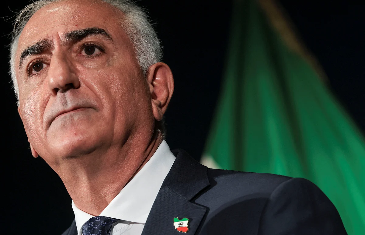 Rıza Pehlevi, İran Yöneticilerinin Düşeceğine Güvendi; Trump, 'Yolda Yardım' İddiasına Rağmen Erteledi
