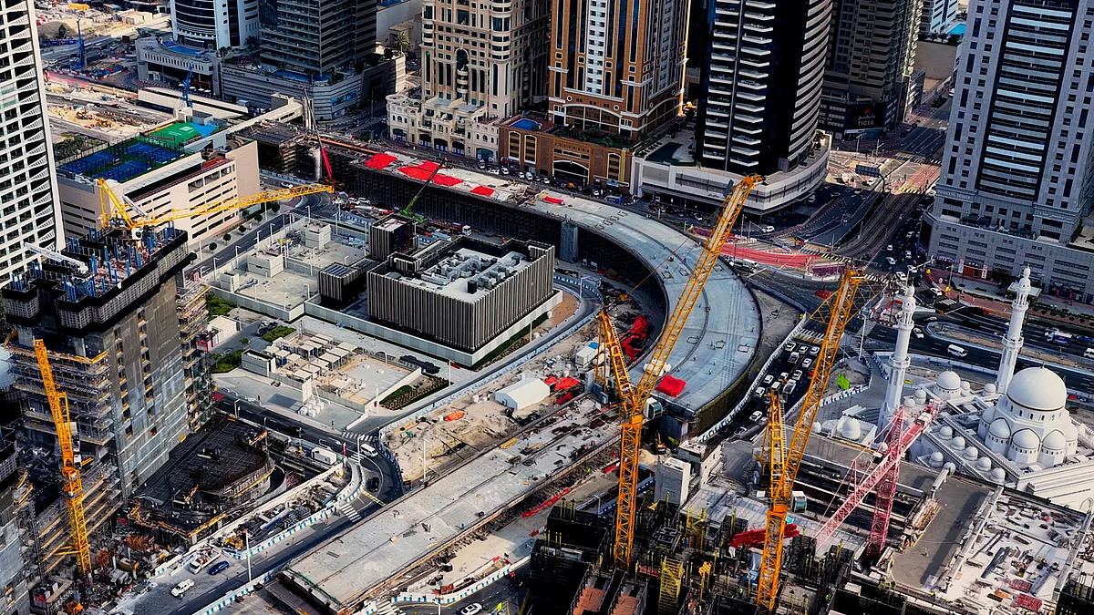 Şeyh Zayed Yolu'ndan Dubai Limanı'na Köprü Şimdi %65 Tamamlandı