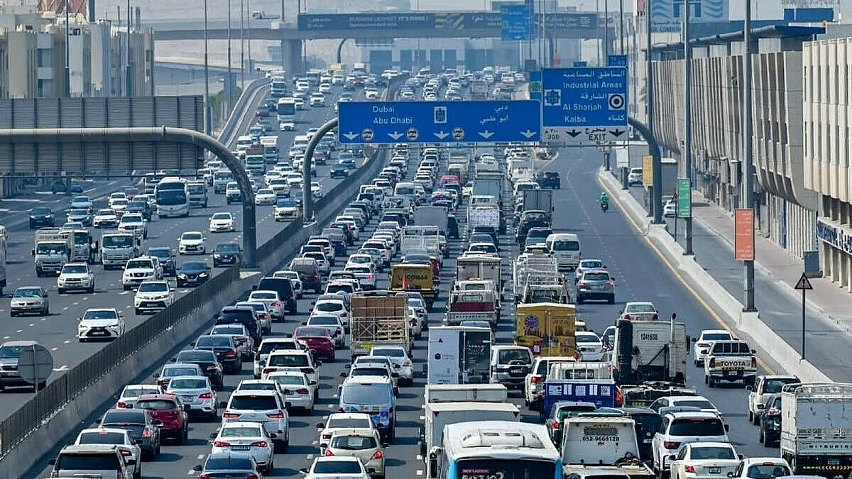 'Toplu Taşıma Araçlarını Kullanın', Dubai Rta, Gulfood Büyük Kalabalığı Çekerken Ziyaretçileri Çağırıyor