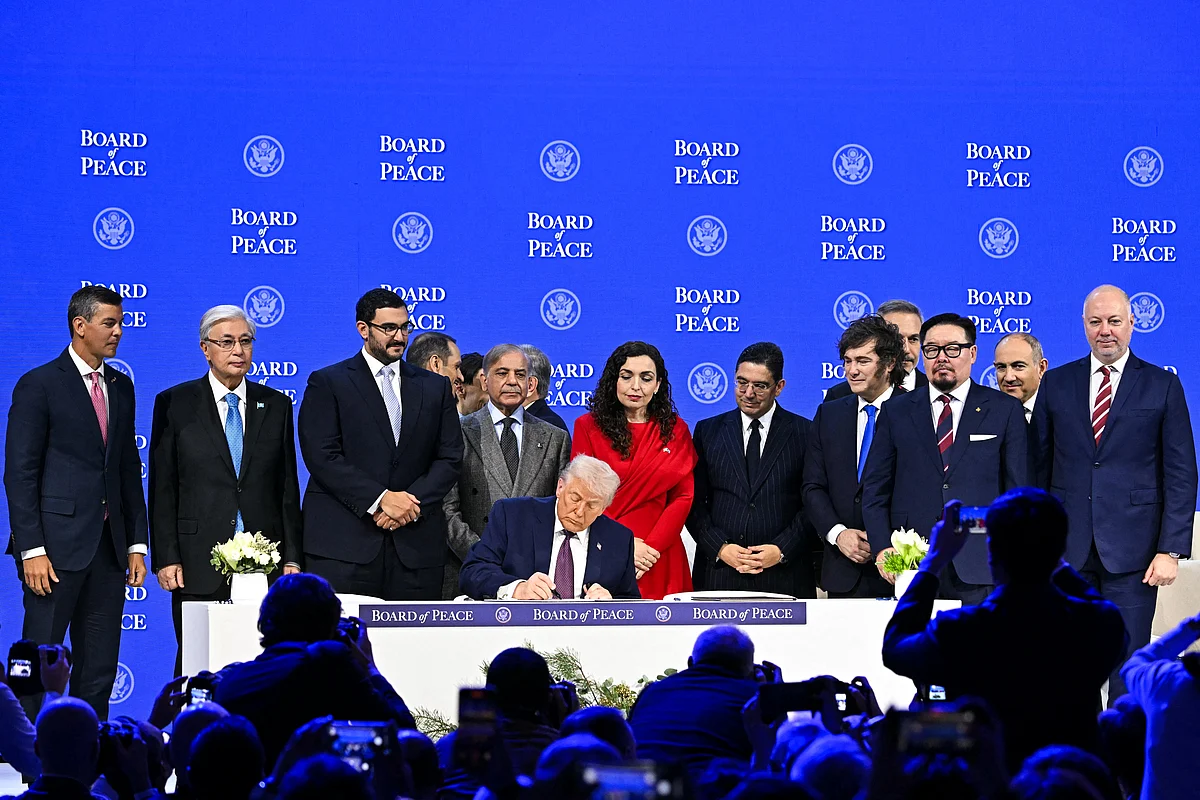 Trump Barış Kurulunu Başlattı, BM ile 'Birlikte' Çalışacağını Söyledi