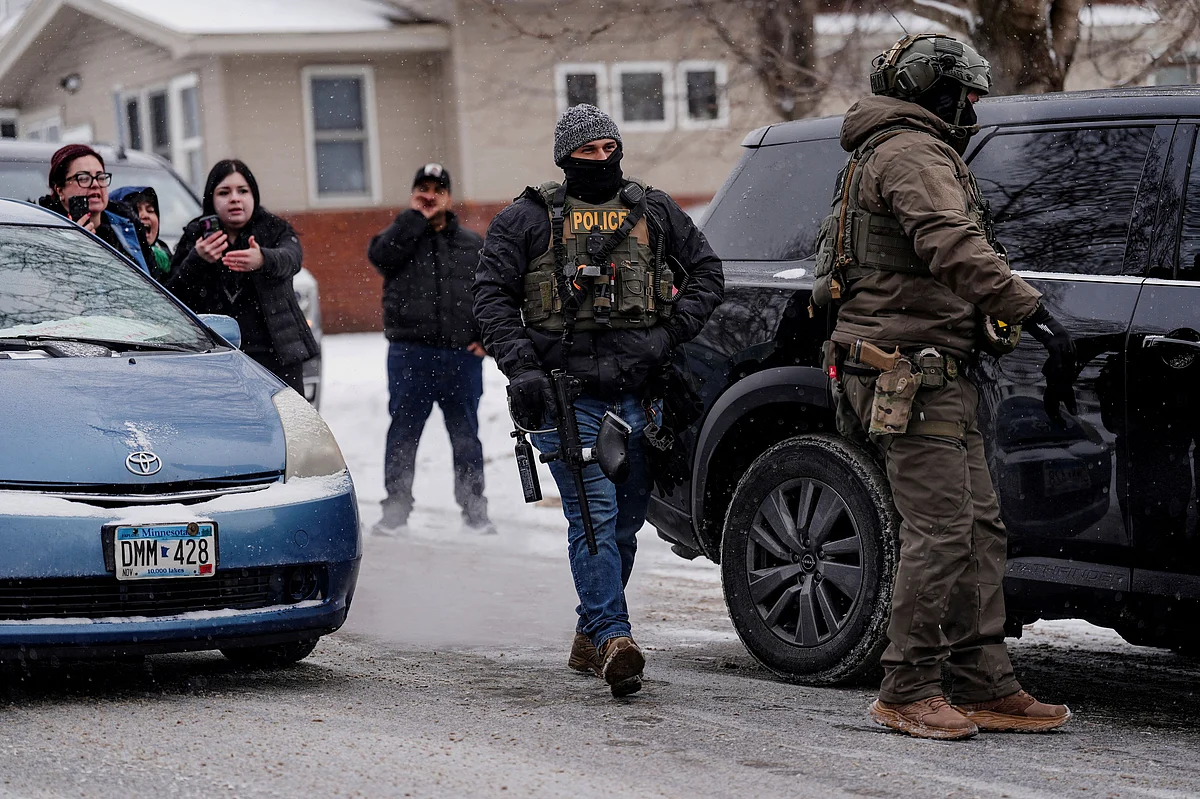 Trump Yönetimi, Ajanların Minnesota Protestocularına Yönelik Taktiklerine Sınır Koyuyor