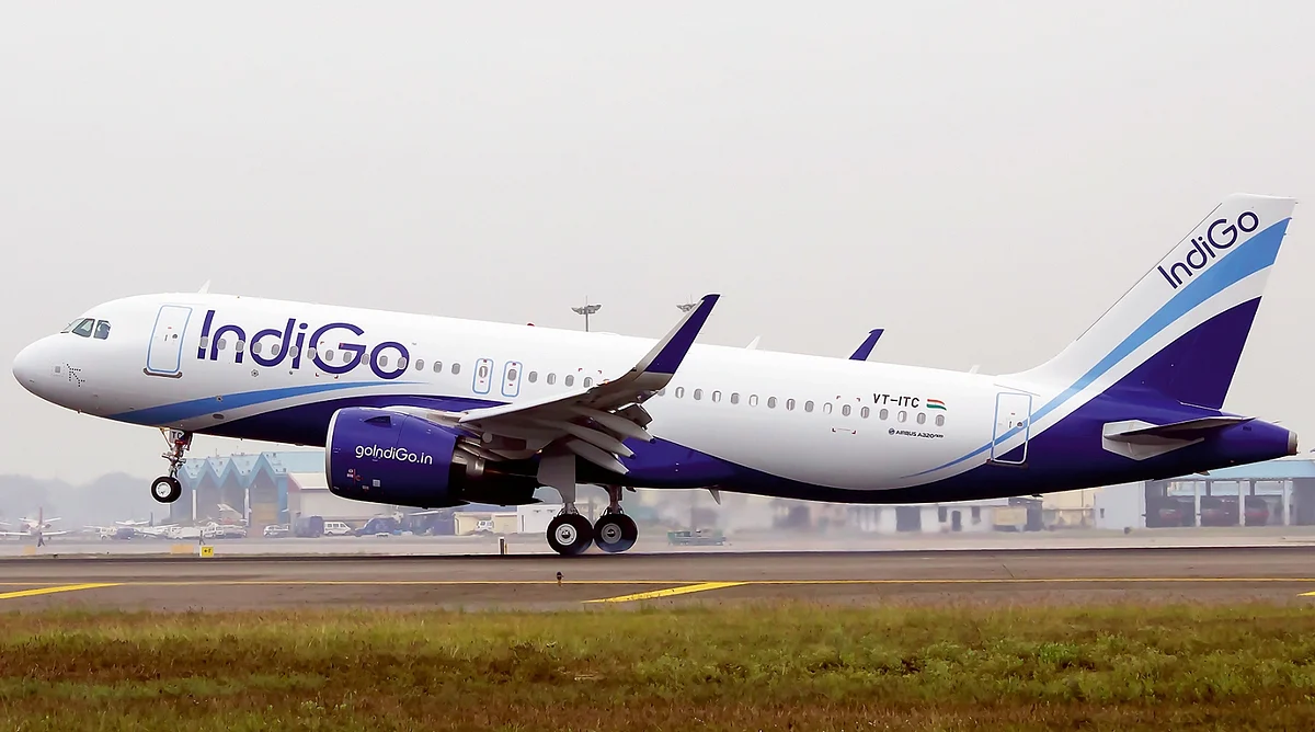 Air India ve Indigo, Orta Doğu'ya Tüm Uçuşları Askıya Aldı
