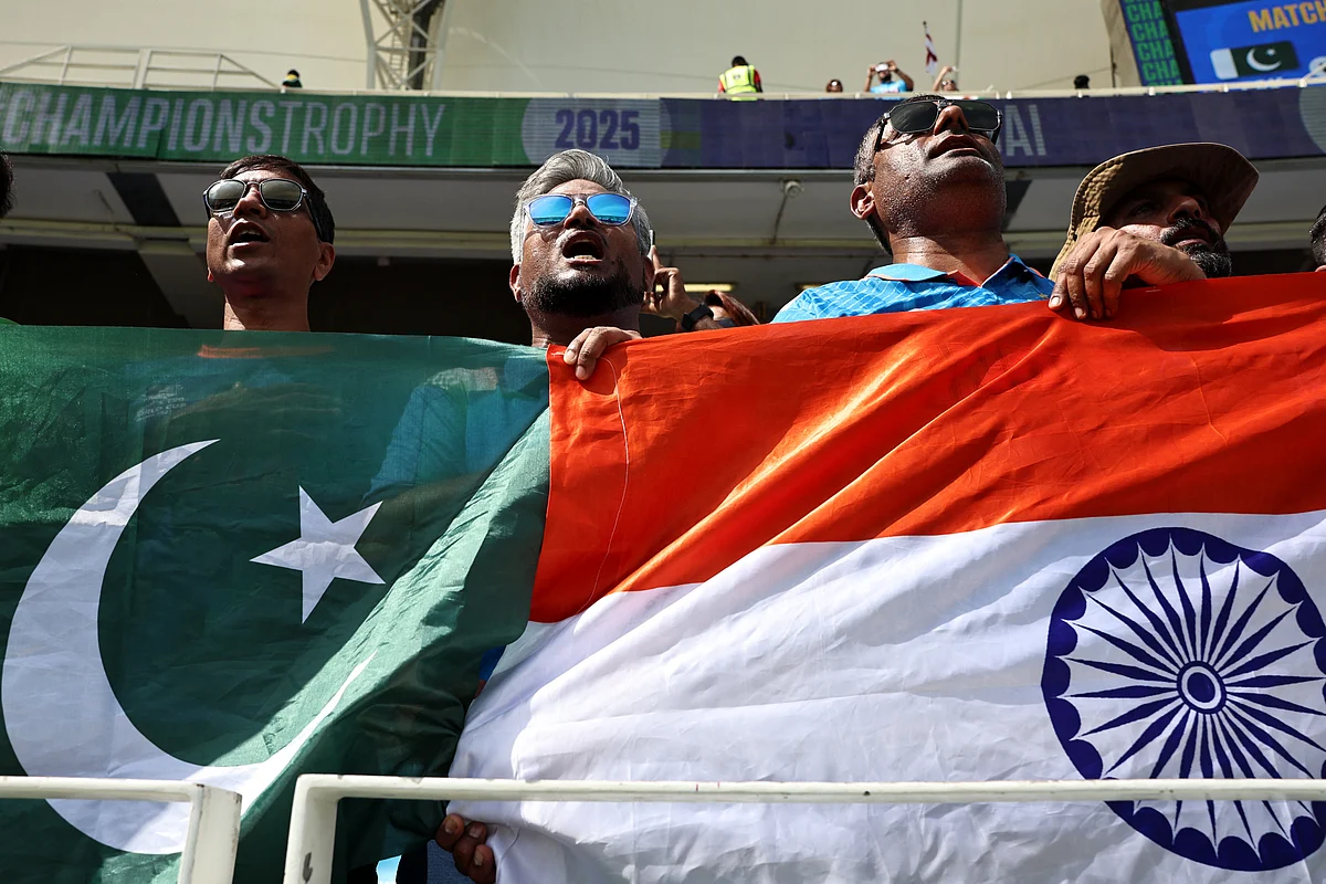 BAE Kriket Taraftarları, Colombo'daki Hindistan-Pakistan Maçını izlemek için 7.000 Dh'ye Kadar Çıkıyor