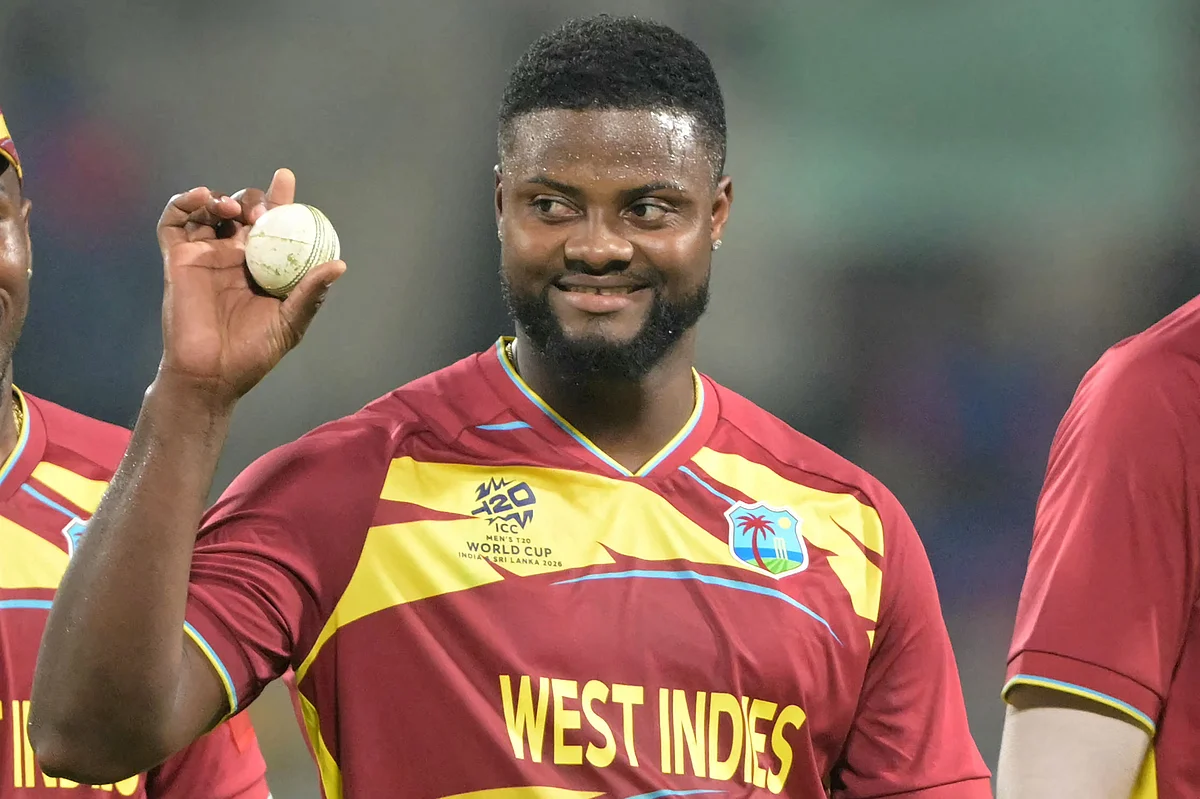 Batı Hint Adaları, T20 Dünya Kupası Maçında İskoçya'yı Yendi; Çoban Hat-Trick Wickets İddia Ediyor