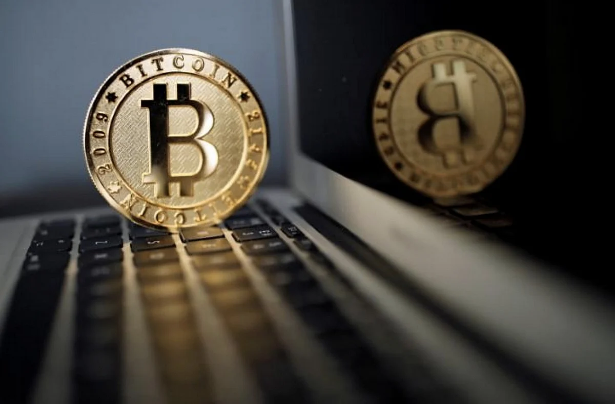 Bitcoin Pazartesi Günü Kartopu Satışı Olarak 75.000 Doların Altına Düştü