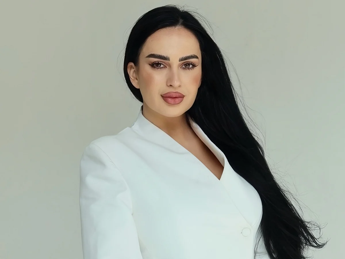 Dubai Moda dünyasının Tahrik Tasarımı Kasıtlı, İfadesi Doğru Bir Kayma benimsemiştir