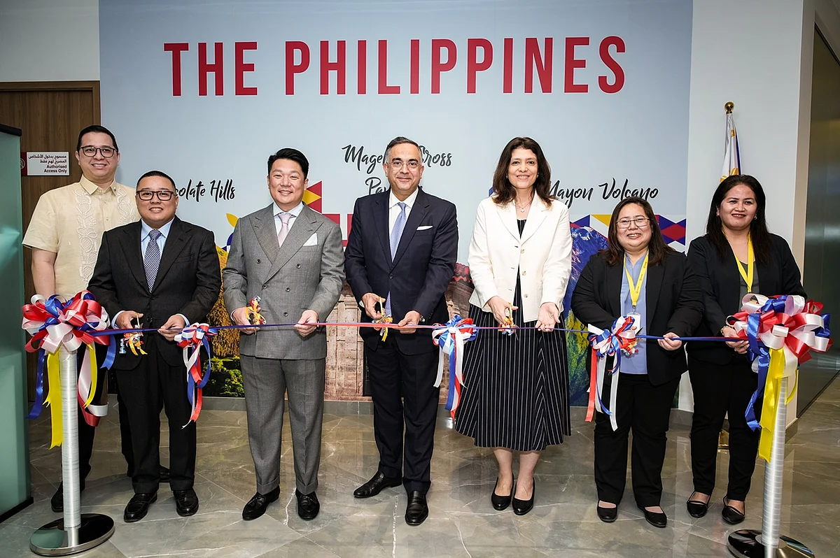 Filipinli Gurbetçiler Artık Dubai'deki Vfs Merkezinde Doğrulanmış Sözleşmeler Alabilirler