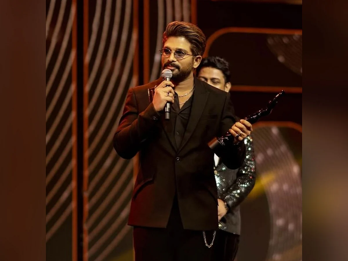 Filmfare Ödülleri Güney: Allu Arjun'un 'Pushpa 2'si Büyük Kazandı; Aktör Çantaları En iyi Erkek Oyuncu Onuru