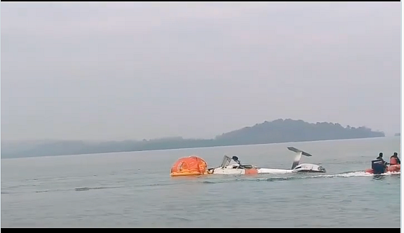 Hindistan'ın Andaman eyaletinde Helikopter Denize Düştü, Yolcular Kurtarıldı