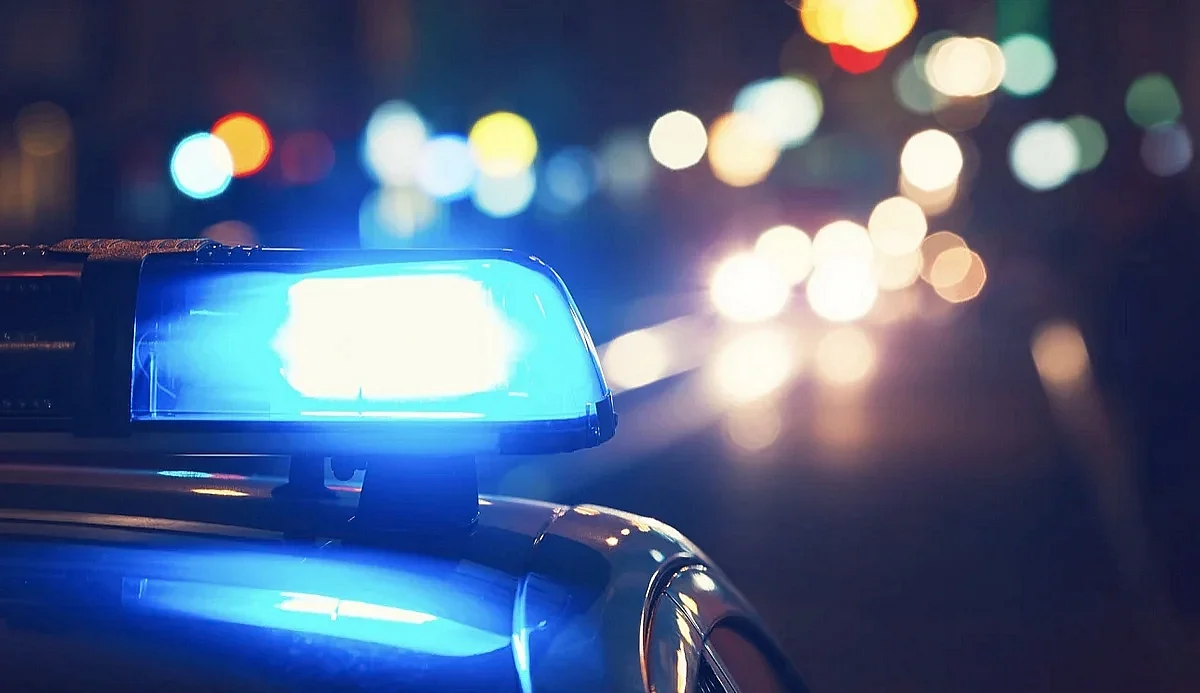 İzle: Hindistan'daki Adil Salıncak Korkunç Bir Kazada Çöktü ve Polis Memurunu Öldürdü