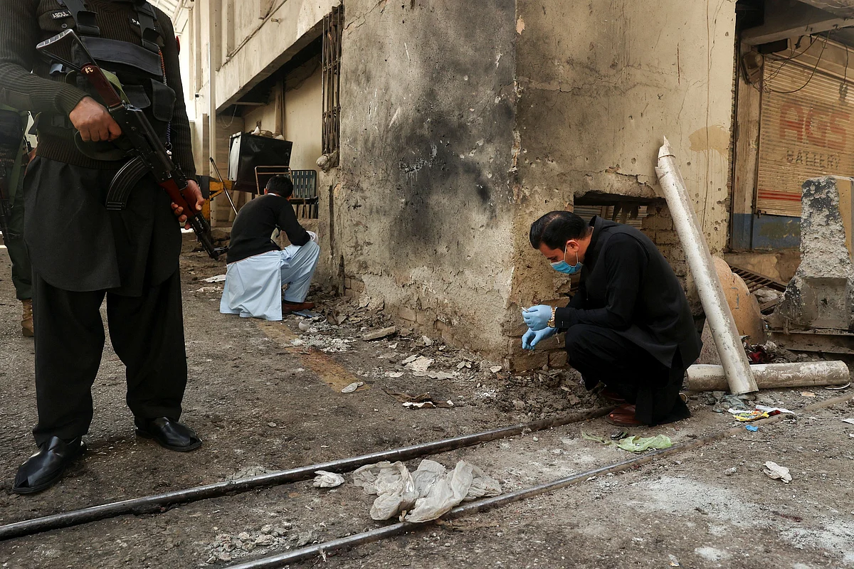 Kadın İntihar Bombacıları, Yeni Silahlar Pakistan'daki İsyancılara Destek Veriyor